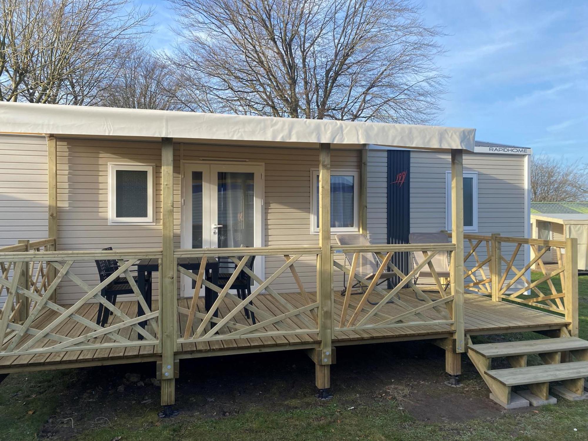 Camping Les Falaises De Toussaint Bagian luar foto
